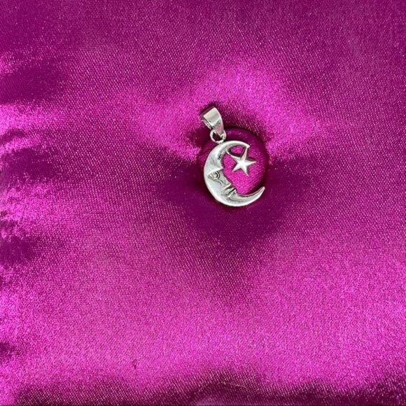 "Moon And Star" Pendant - Picture 2 of 6
